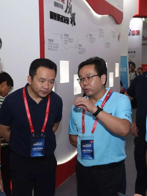 国美的明星,揭秘家电零售巨头背后的明星团队